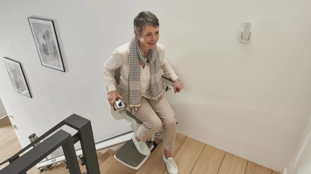 HomeGlide Extra powered swivel seat rotated at top landing